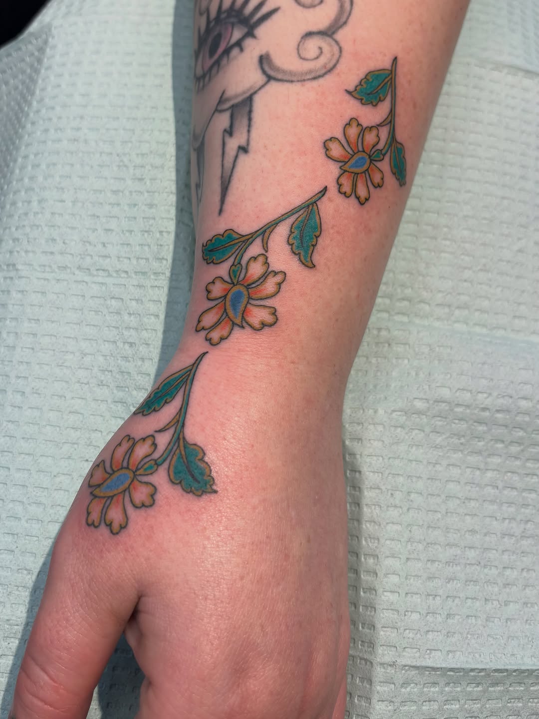 Tattoo by @ginaserpentina โ illustrative