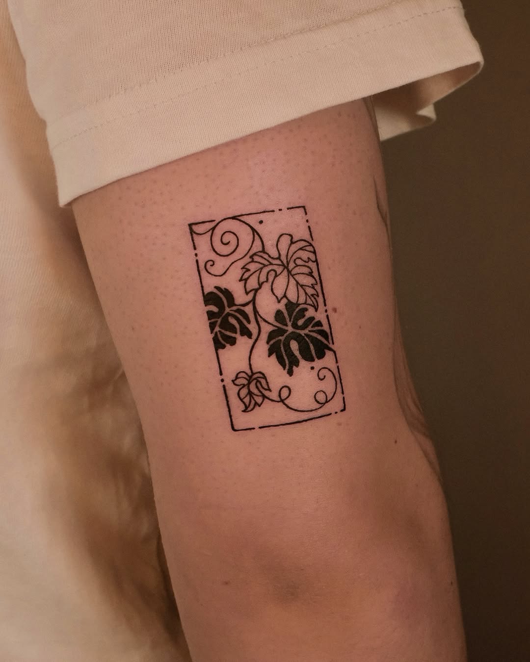Tattoo by @wabisabi_ttt — fine_line, blackwork