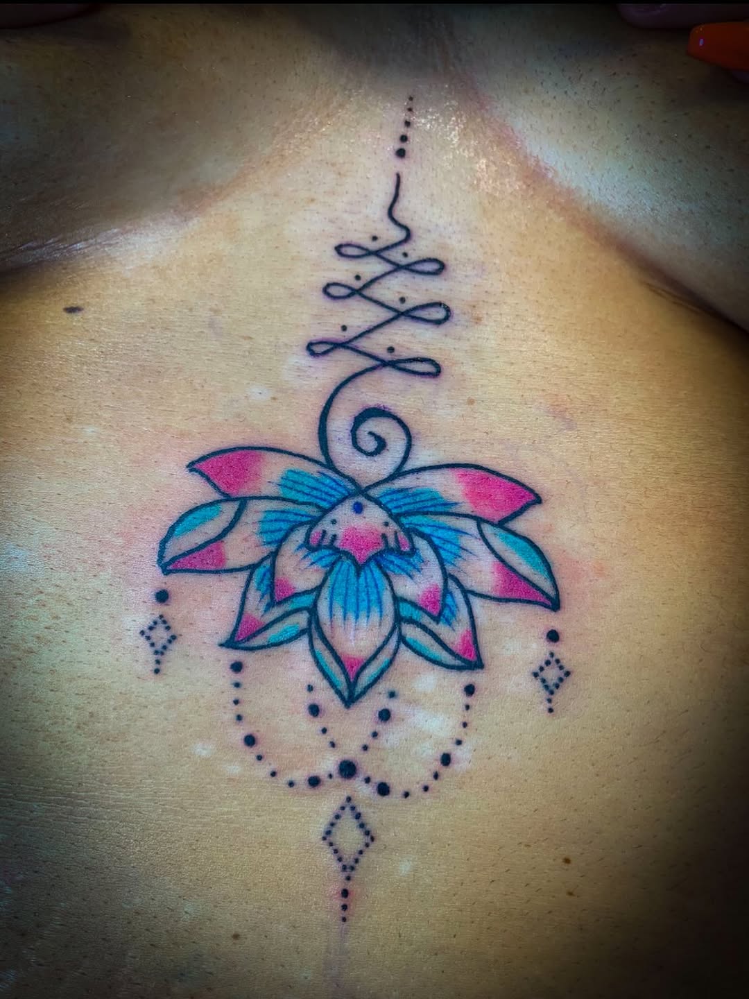 Tattoo by @kaptainbubbles — dotwork