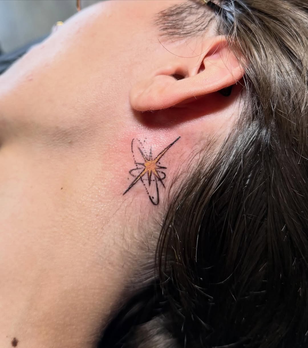 Tattoo by @sin_sidney_tatts — fine_line, illustrative