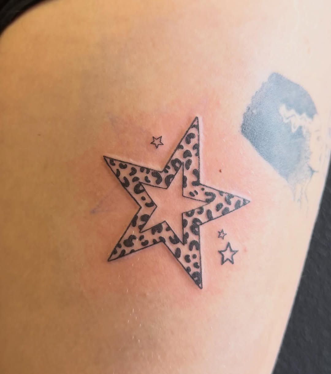 Tattoo by @sin_sidney_tatts — illustrative, blackwork
