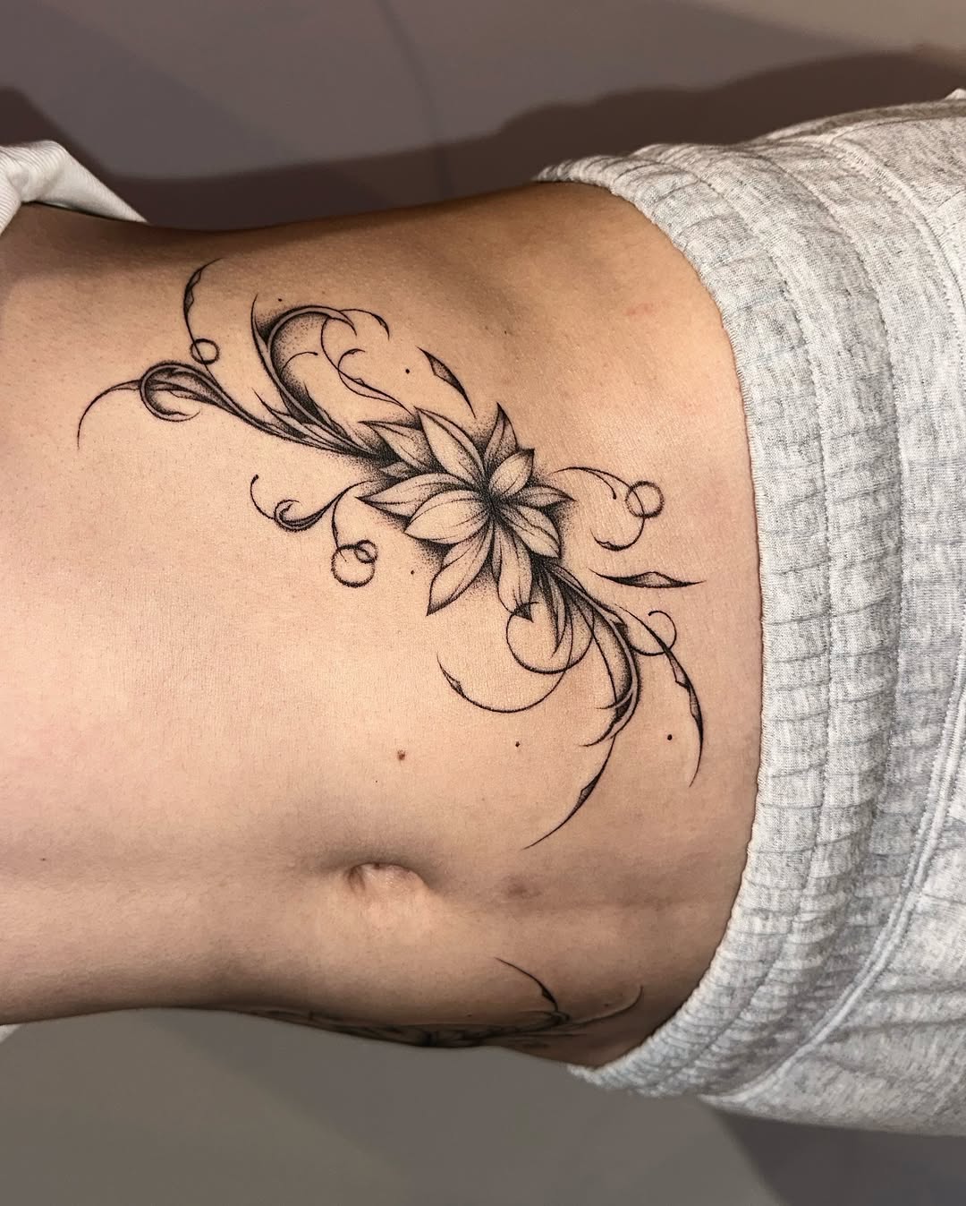 Tattoo by @sofia.tats โ fine_line, illustrative