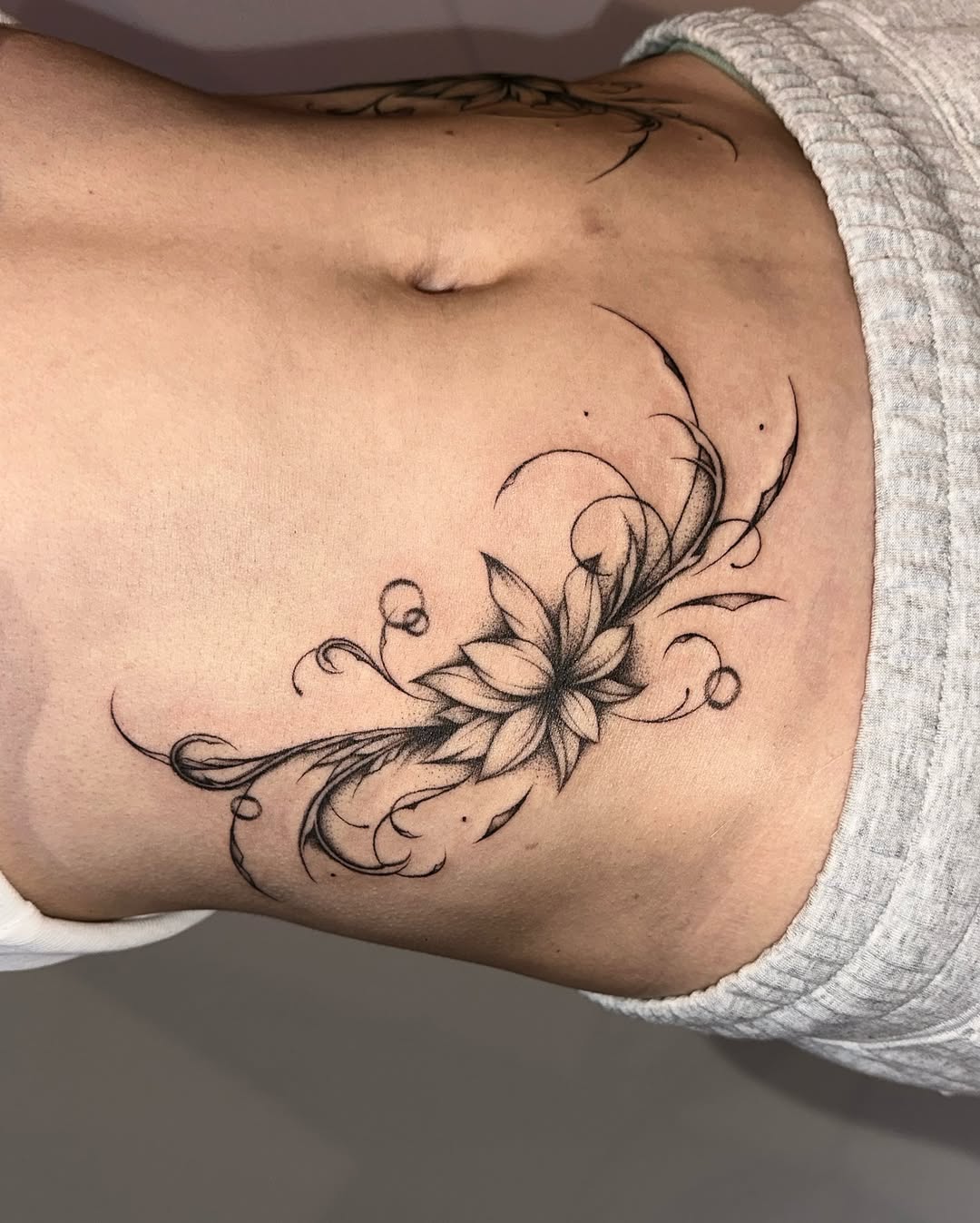 Tattoo by @sofia.tats โ fine_line, illustrative