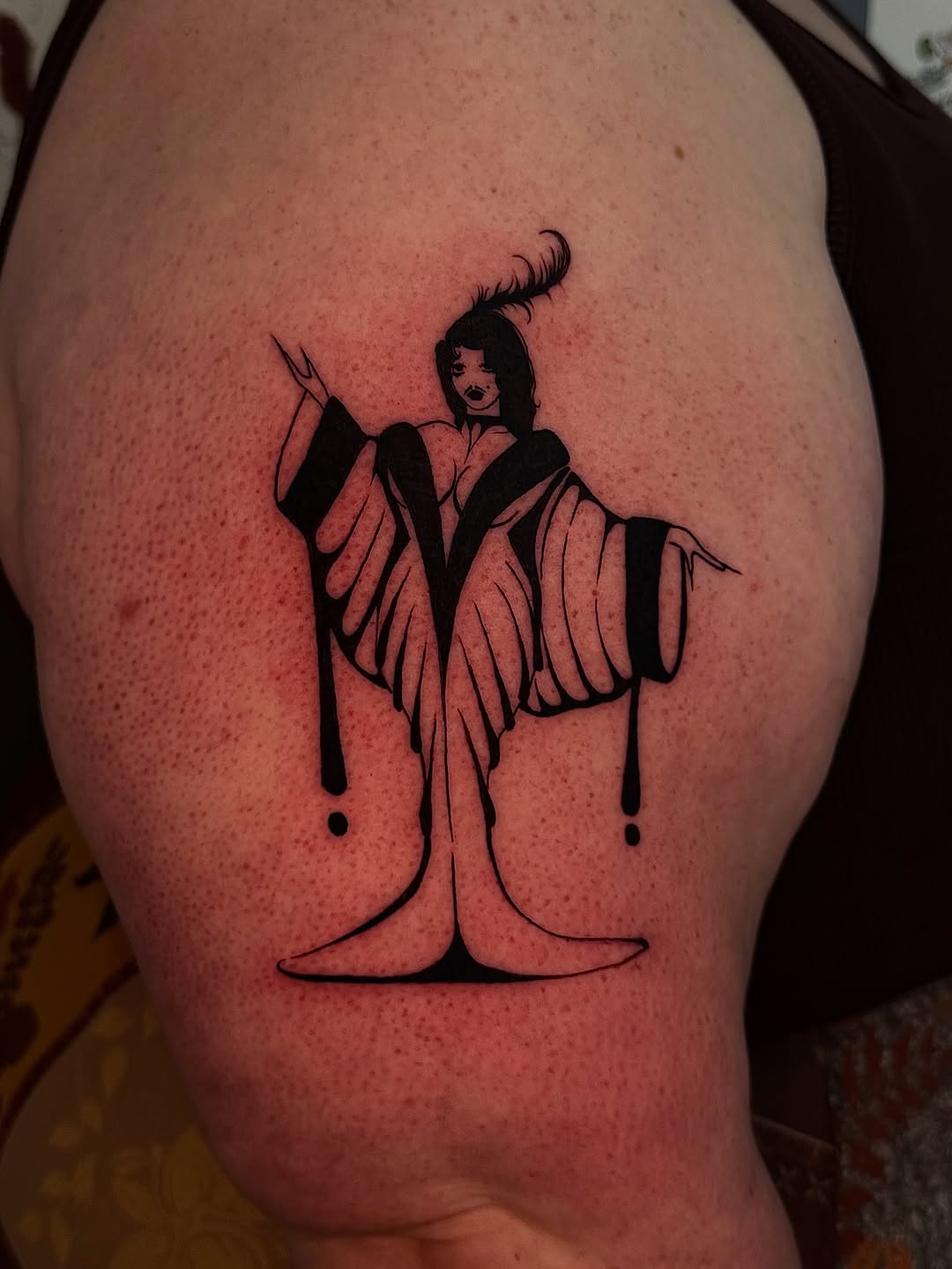 Tattoo by @meliasdolls — blackwork