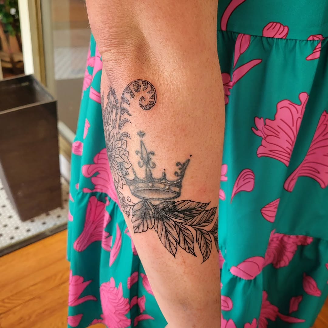 Tattoo by @solsticetattoonc β black_and_grey