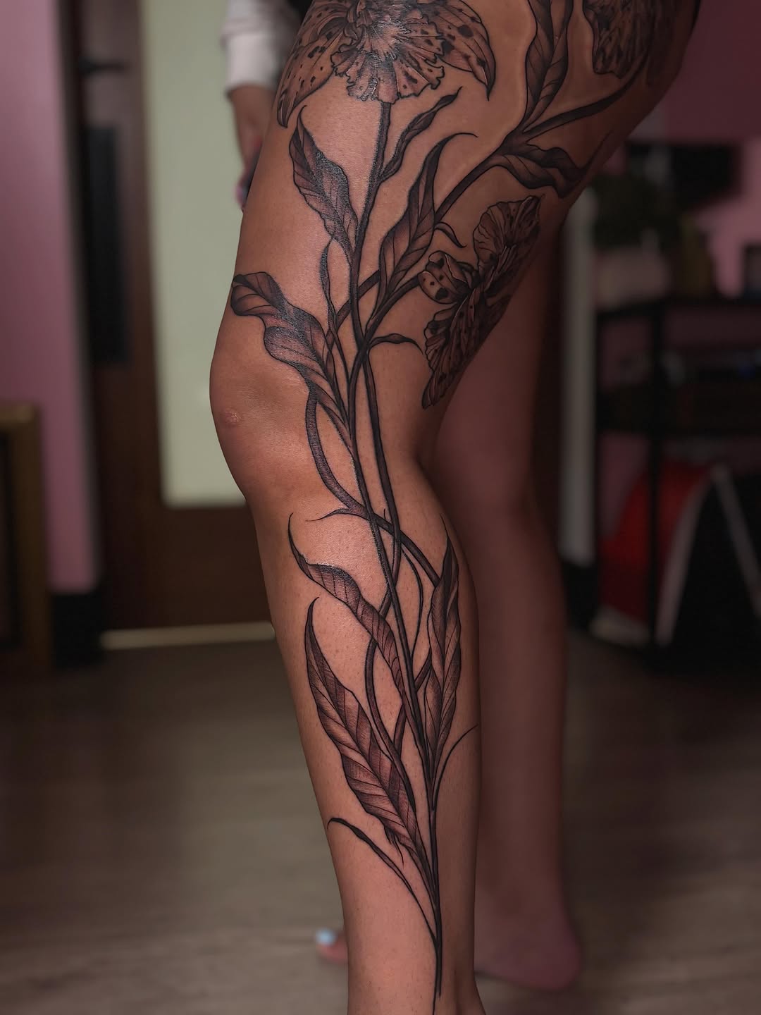 Tattoo by @teavangoghink — black_and_grey
