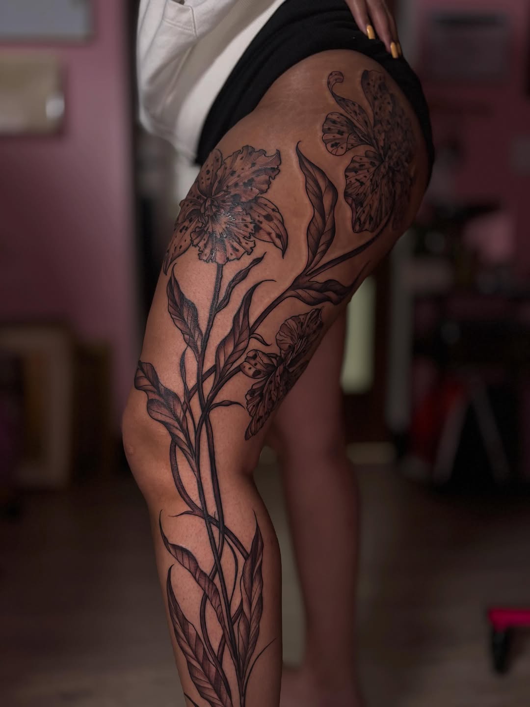 Tattoo by @teavangoghink — black_and_grey