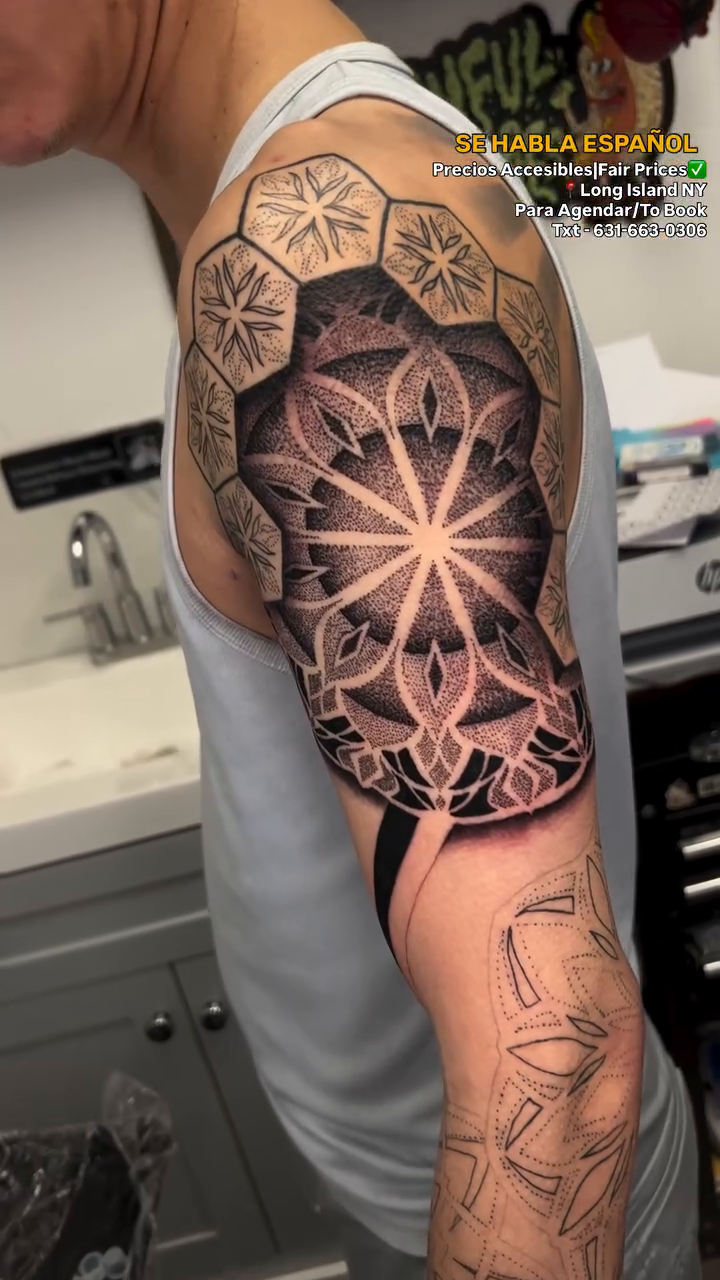 Tattoo by @inkedbypanezo — geometric, dotwork