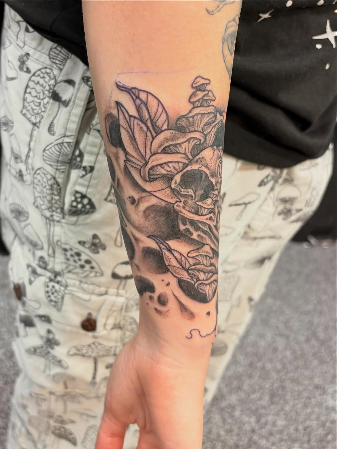 Tattoo by @jaydastarrtattoos — black_and_grey, illustrative