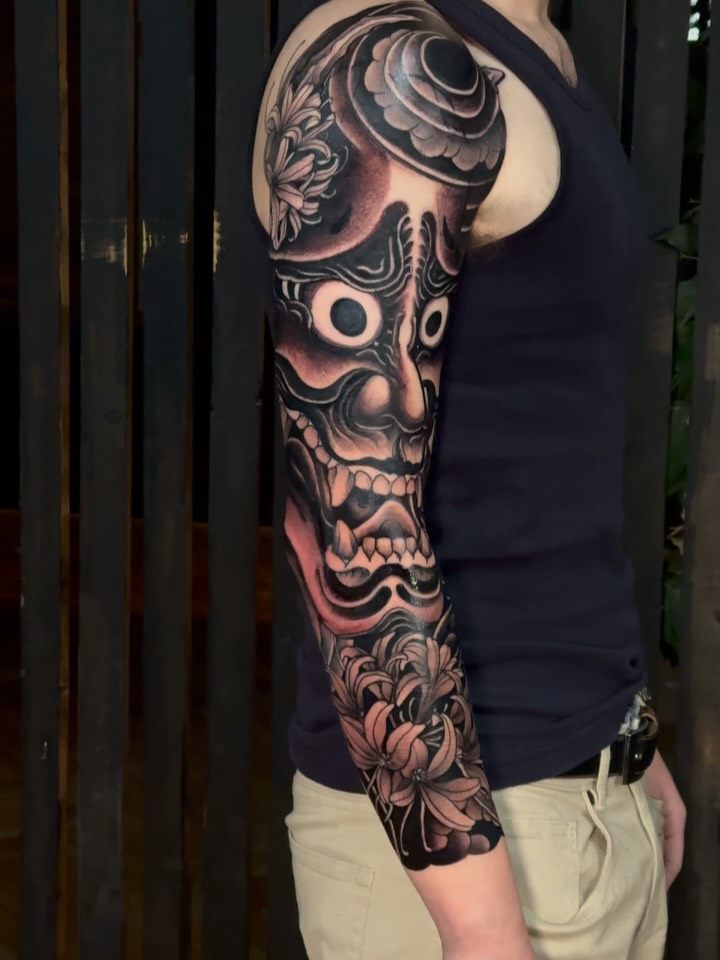 Tattoo by @alezumie — japanese_irezumi, black_and_grey