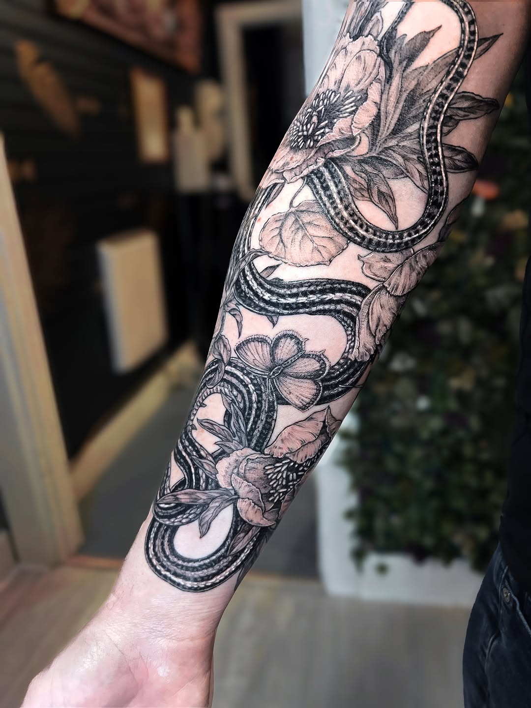 Tattoo by @thedimforest β black_and_grey