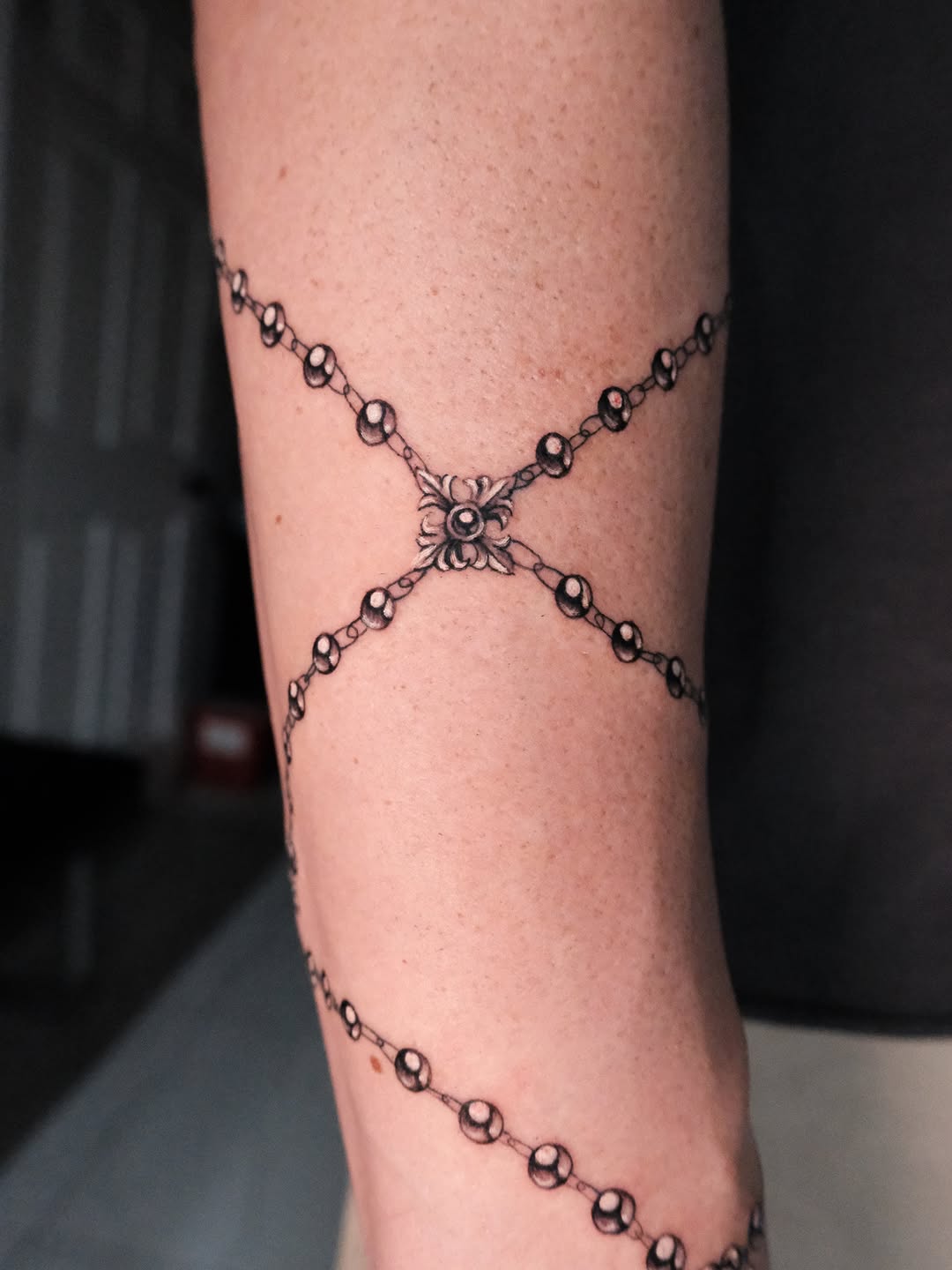 Tattoo by @vox_von_vader — fine_line, ornamental