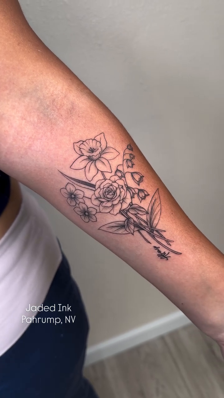 Tattoo by @jaded__ink β fine_line