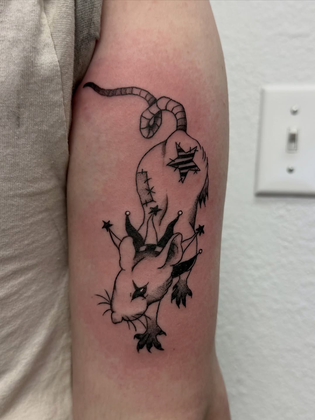 Tattoo by @slicedbyshaylee β illustrative, blackwork