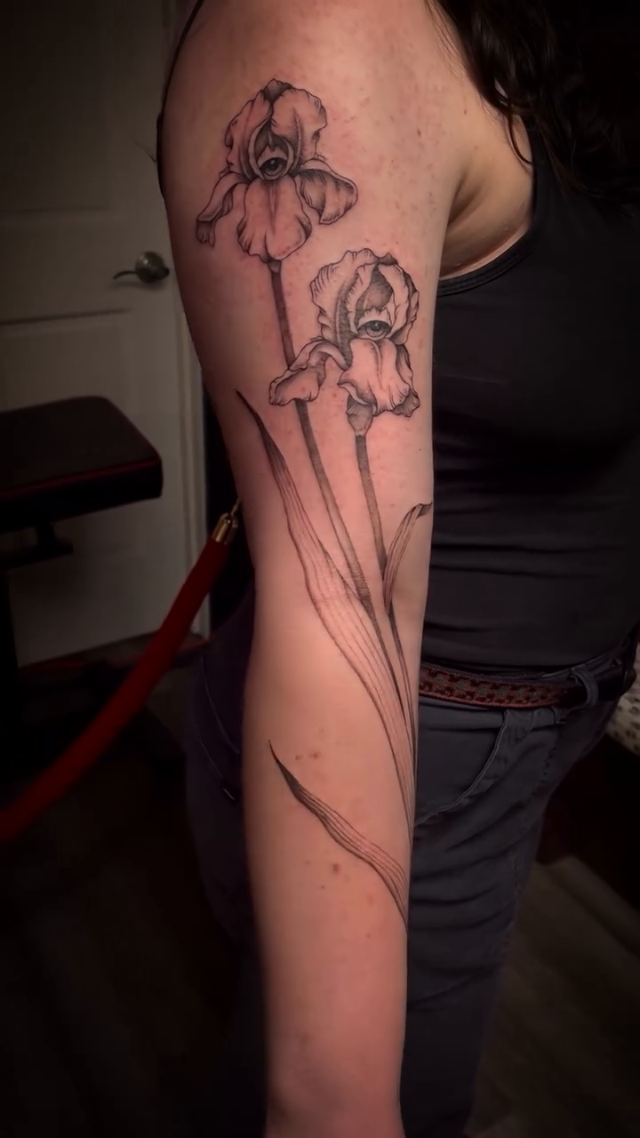 Tattoo by @rosie_coyote — fine_line, black_and_grey