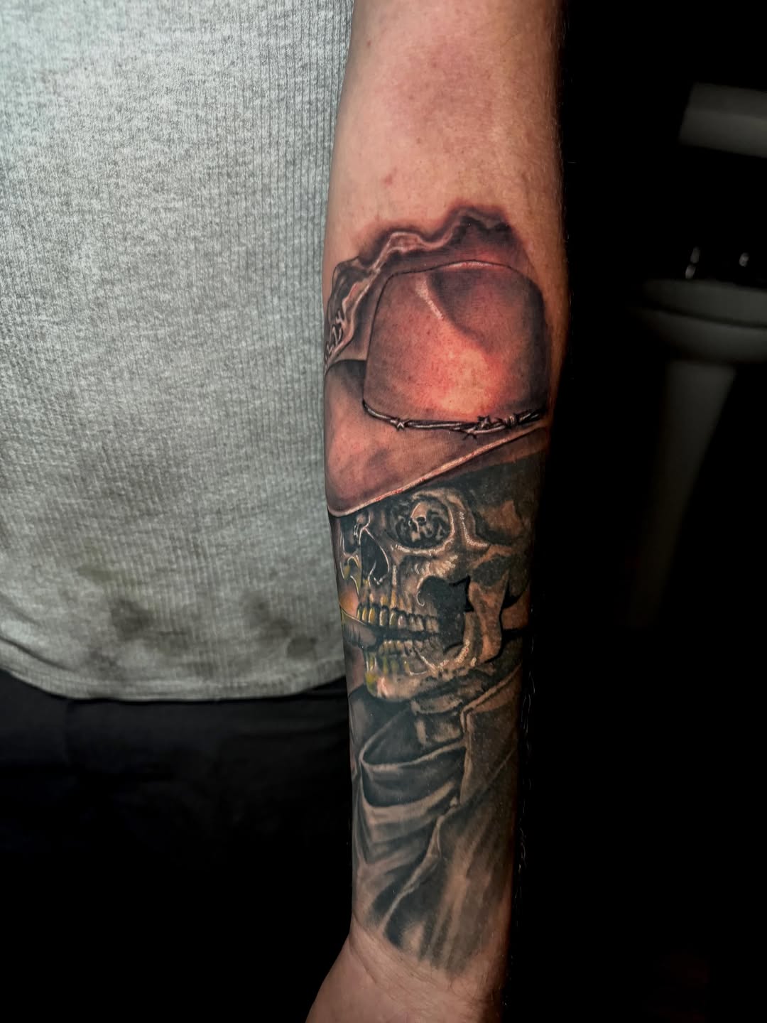 Tattoo by @aaronysidro — realism, black_and_grey