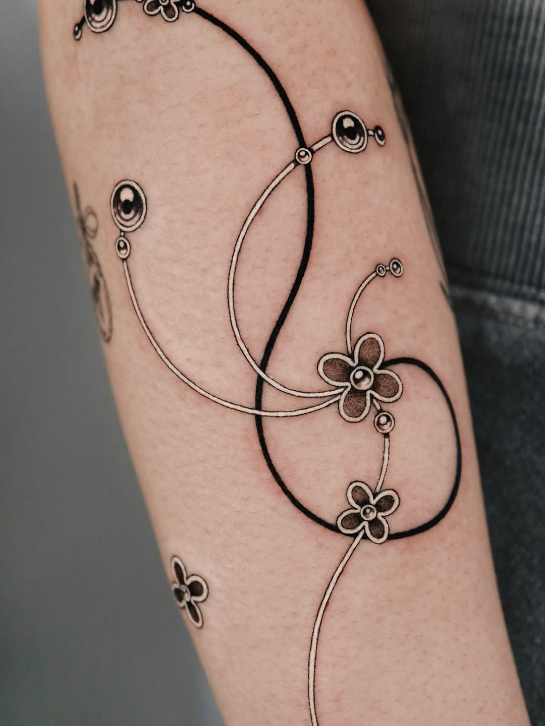 Tattoo by @pobitattoo — fine_line, ornamental