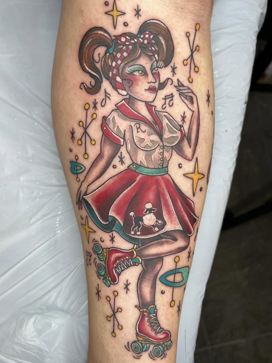 Tattoo by @bogwitchz_ — american_traditional, illustrative
