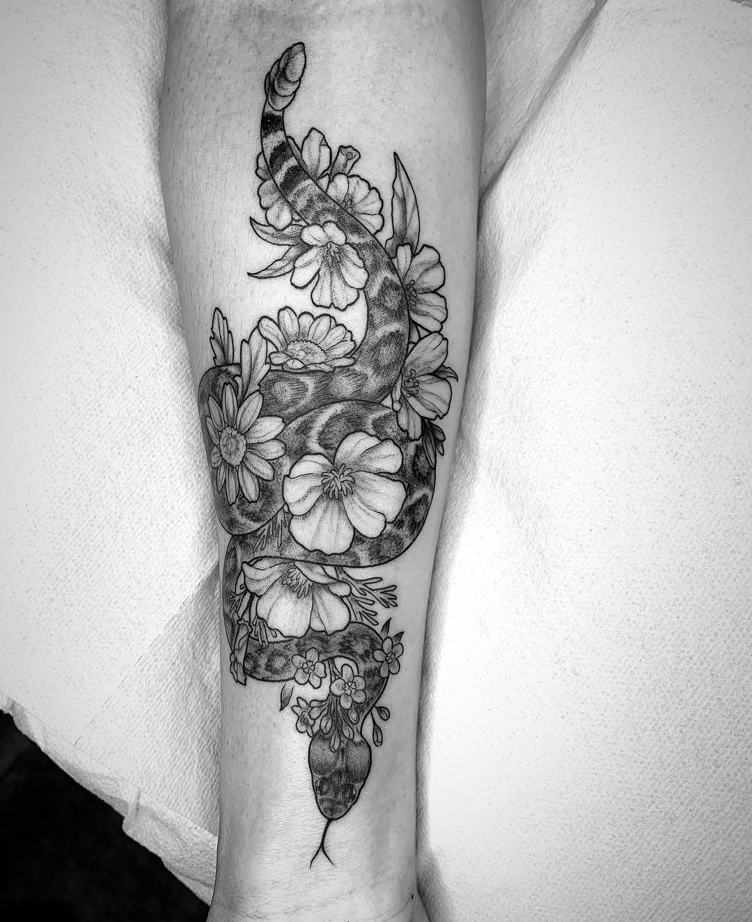 Tattoo by @kittyjonestattoo โ black_and_grey