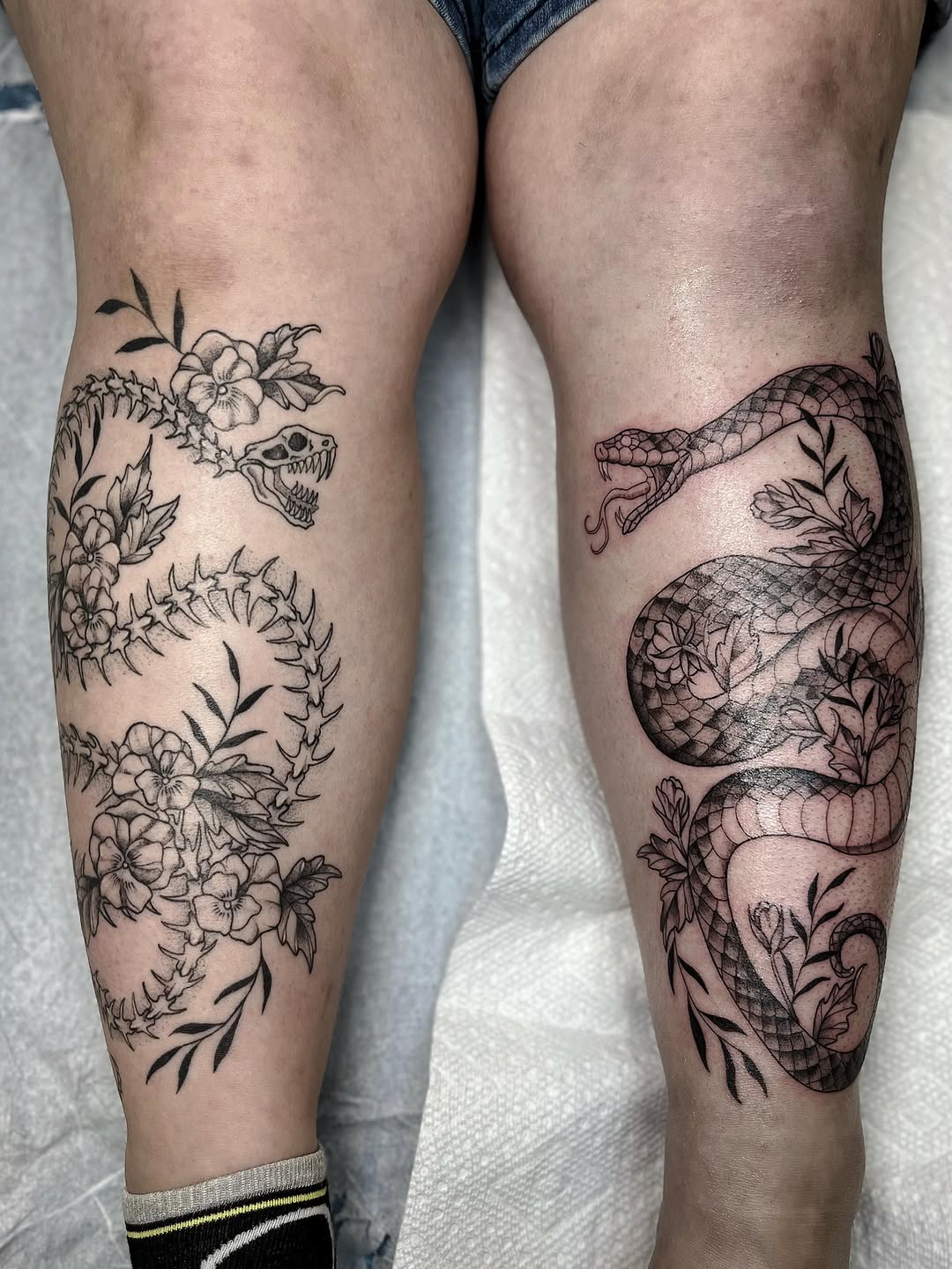 Tattoo by @mewekes β black_and_grey