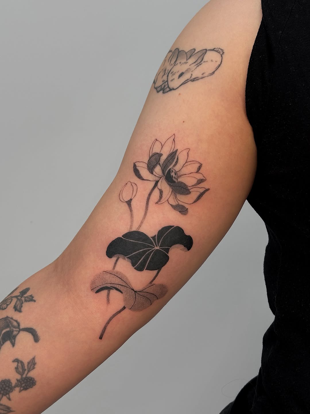 Tattoo by @sagodripp — black_and_grey, fine_line