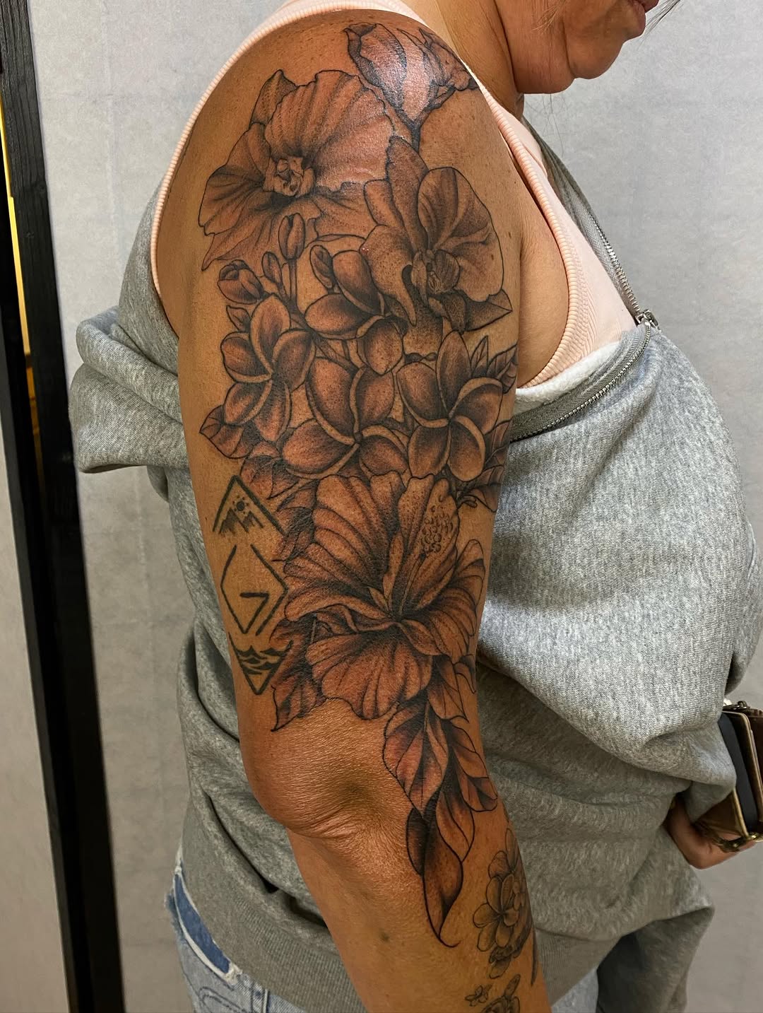 Tattoo by @tatsbyalexandra — black_and_grey, realism