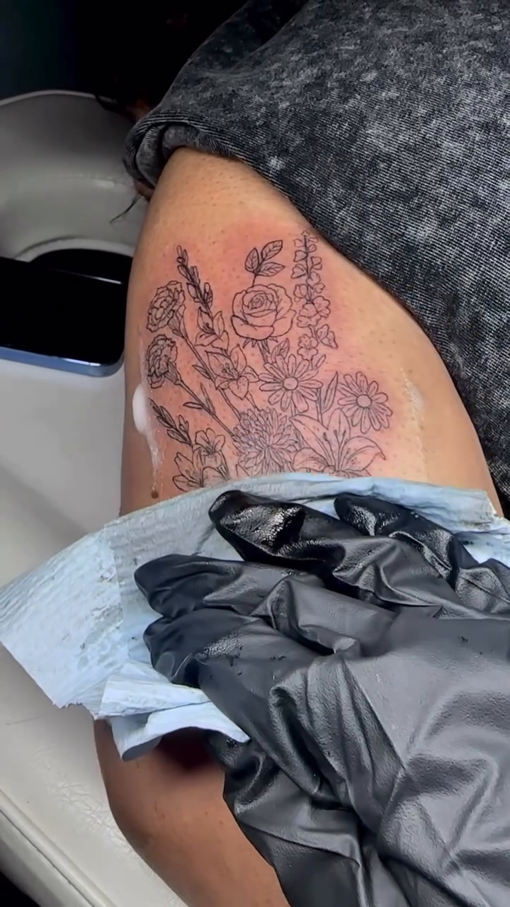 Tattoo by @saru_t.tt β fine_line, illustrative