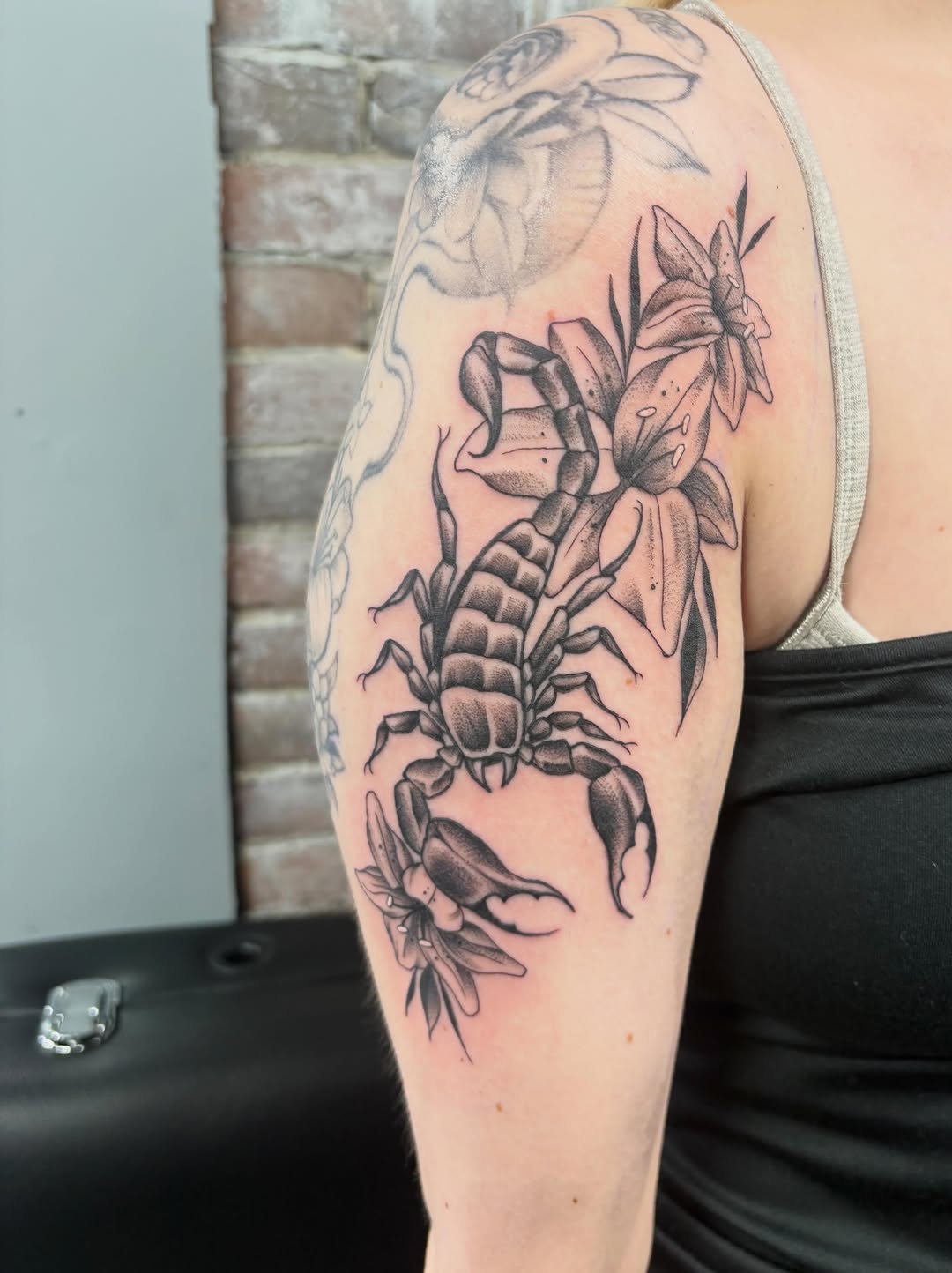 Tattoo by @crab_tatts โ black_and_grey