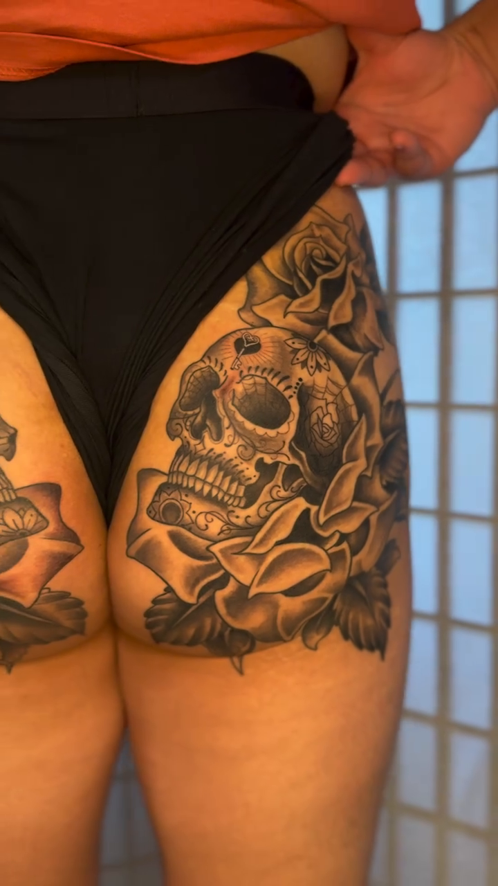 Tattoo by @bellalouisetattoo โ black_and_grey, realism