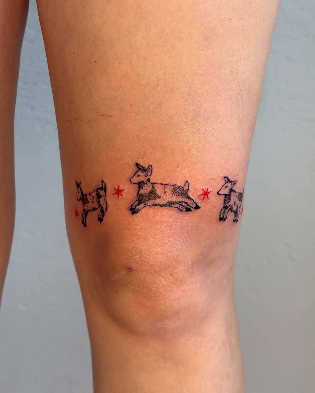 Tattoo by @tattoodlz — black_and_grey