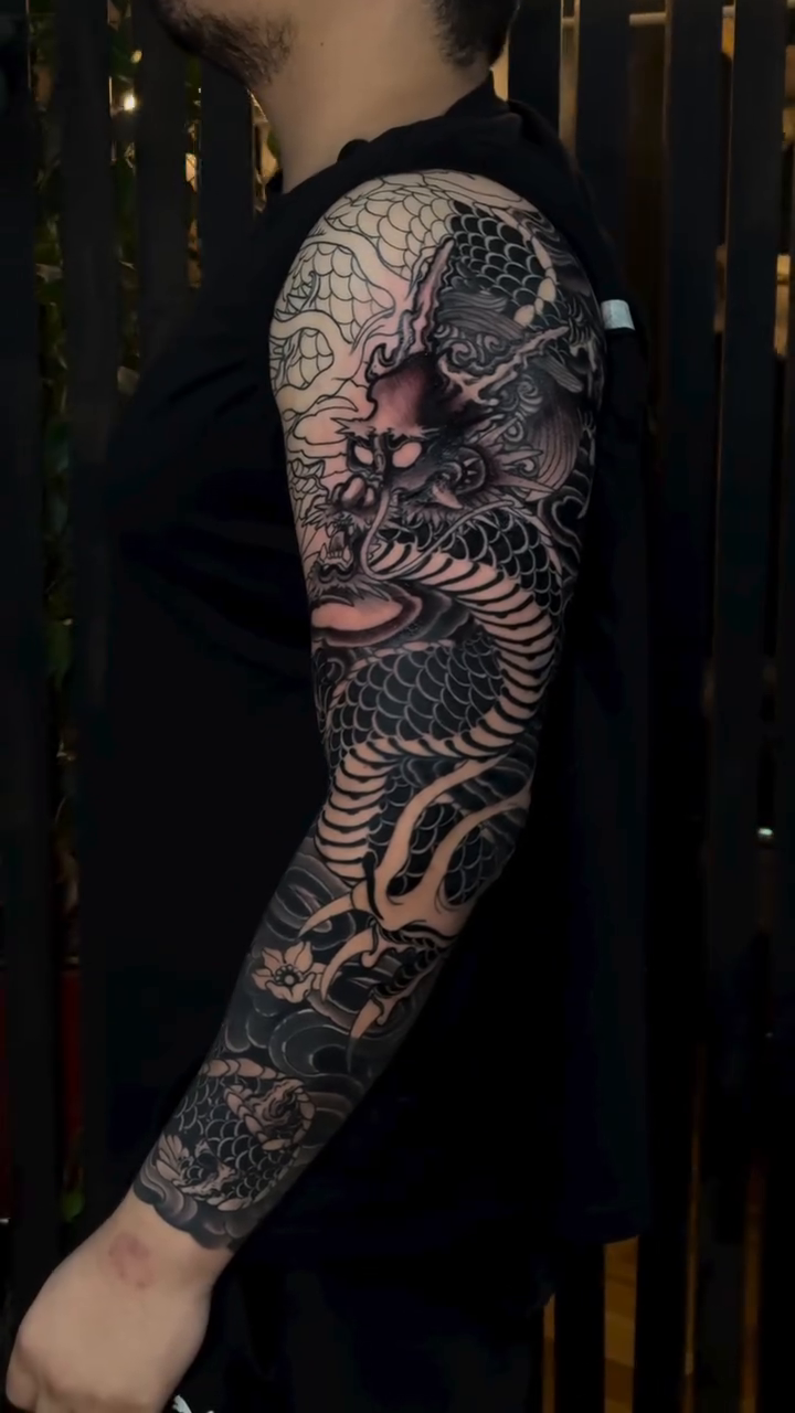 Tattoo by @alezumie — japanese_irezumi, black_and_grey
