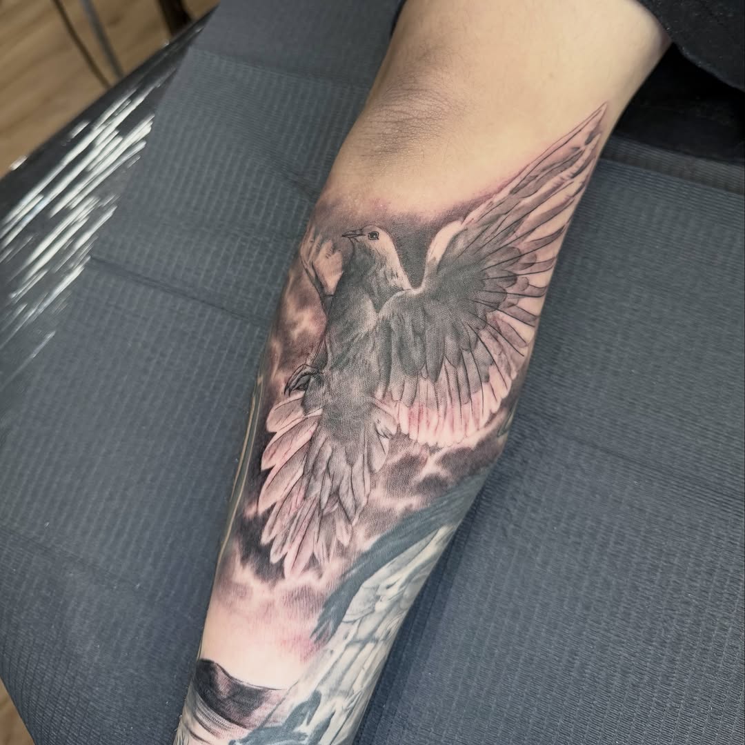 Tattoo by @gees_arte β black_and_grey, realism