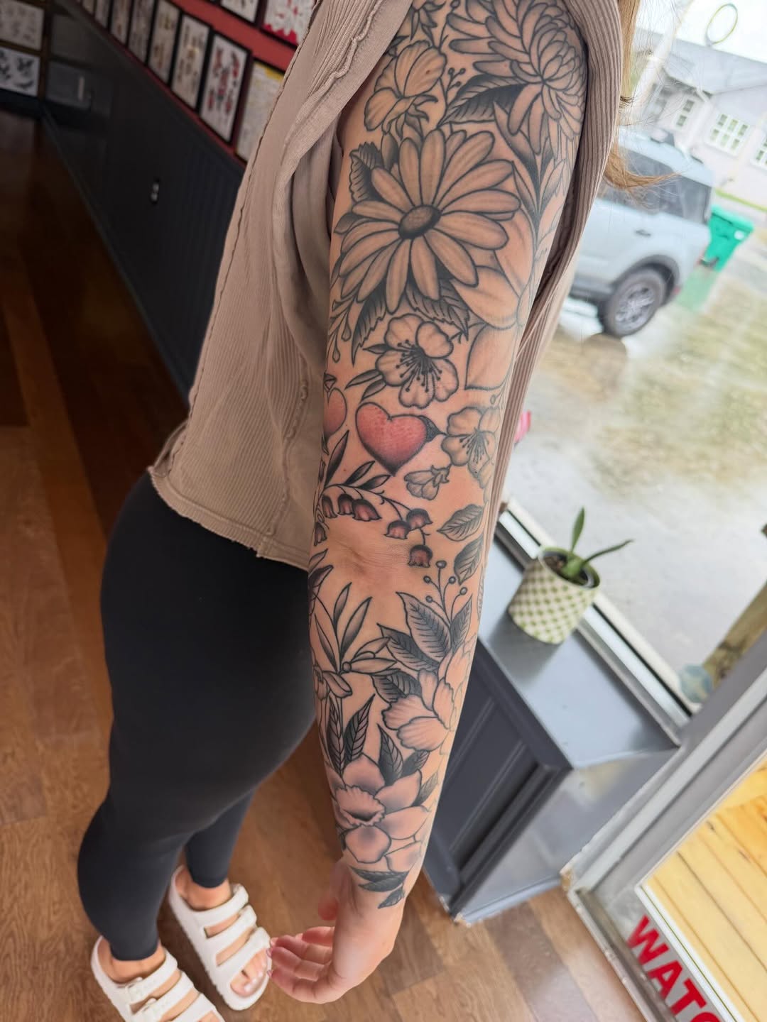 Tattoo by @cldtattoo — black_and_grey, fine_line