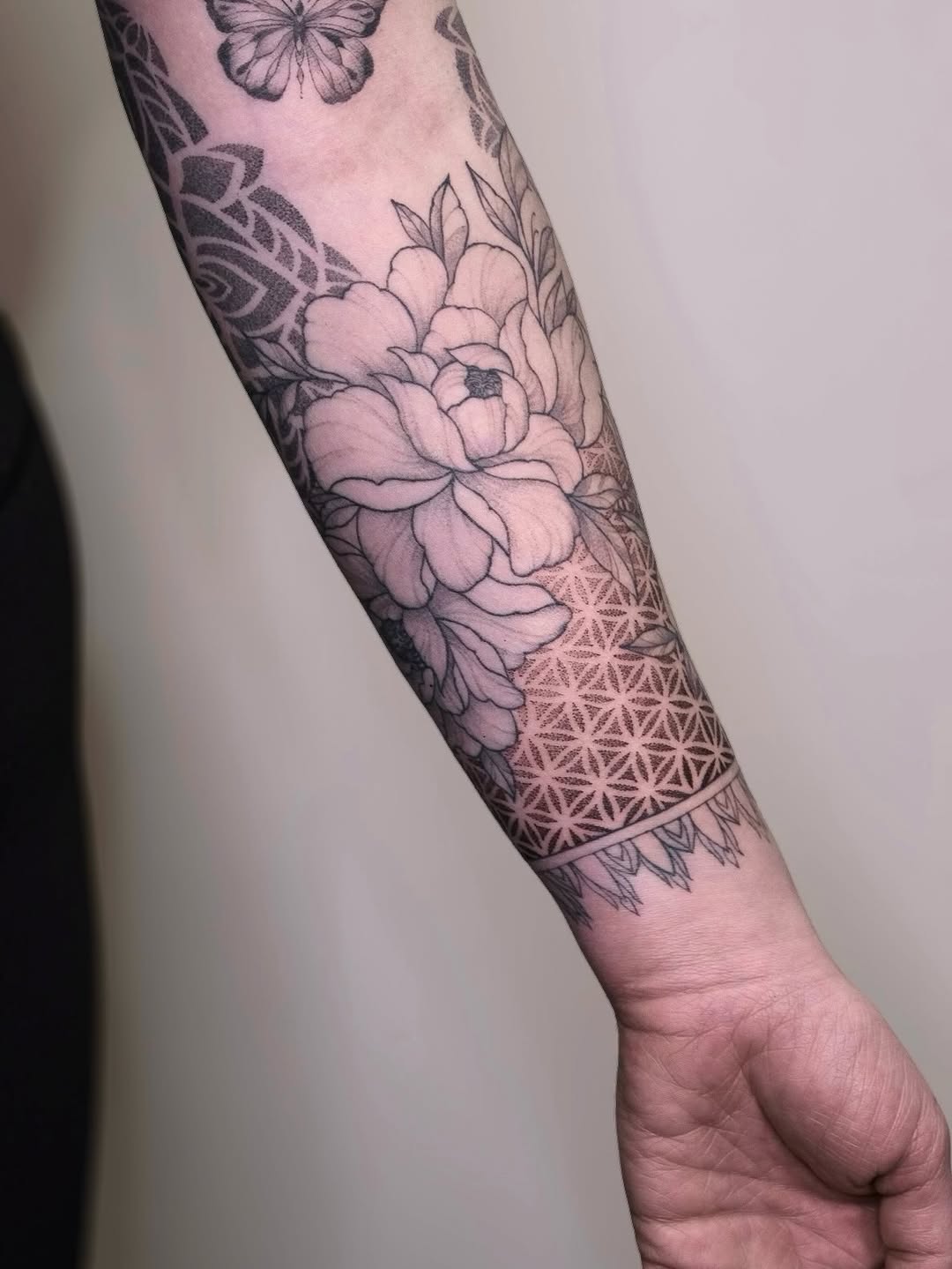 Tattoo by @ariana_tattooing — dotwork