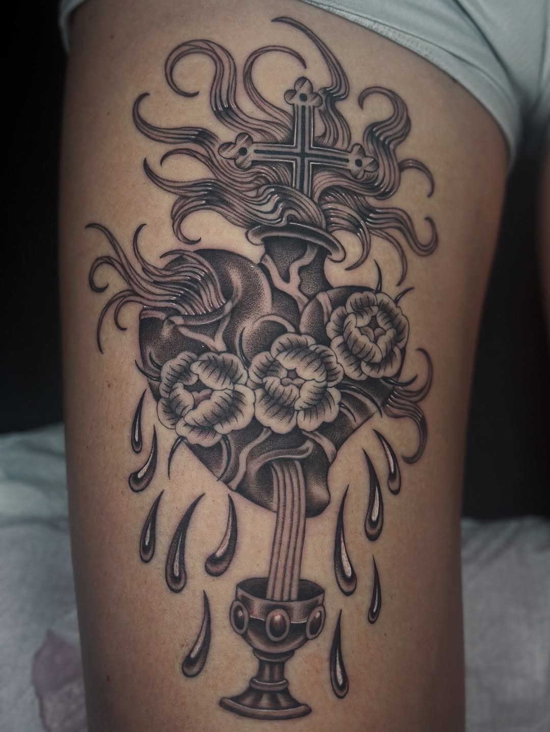 Tattoo by @laurynjenesis — black_and_grey, illustrative