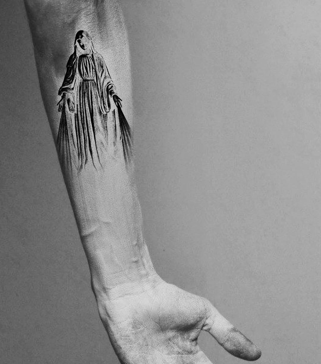 Tattoo by @enjolieart — black_and_grey, realism