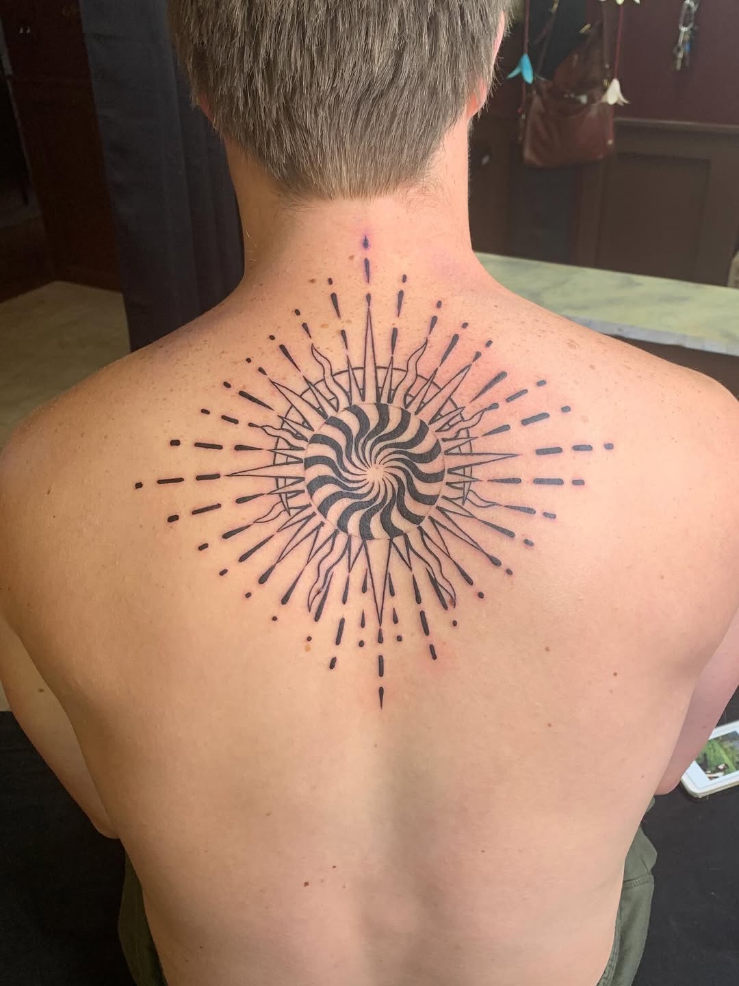 Tattoo by @kaptainbubbles — geometric