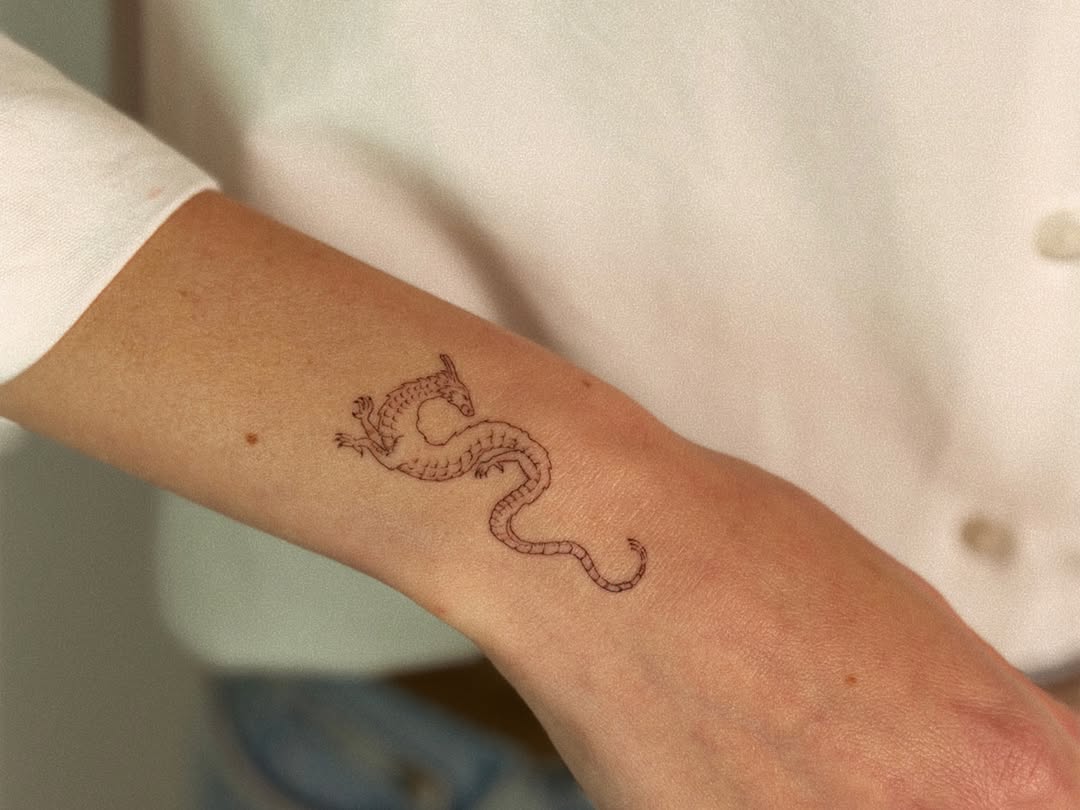 Tattoo by @yuli_tattoos β fine_line