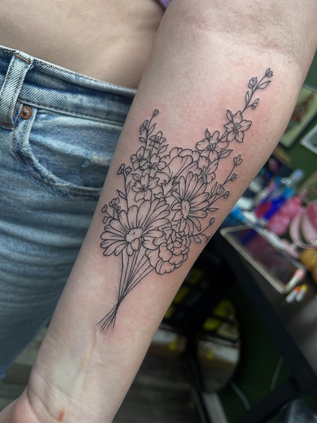 Tattoo by @cash_monii_tattoos — fine_line, illustrative