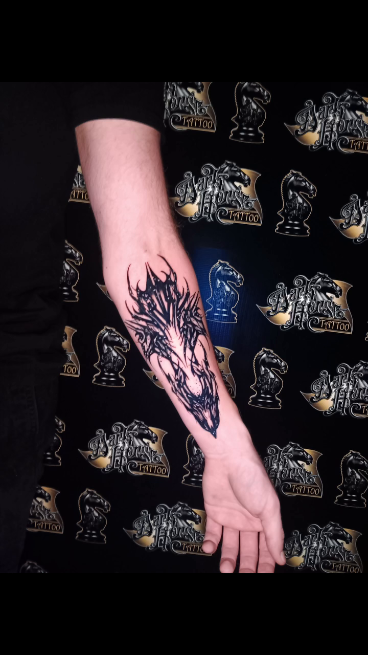 Tattoo by @ink.tron — blackwork