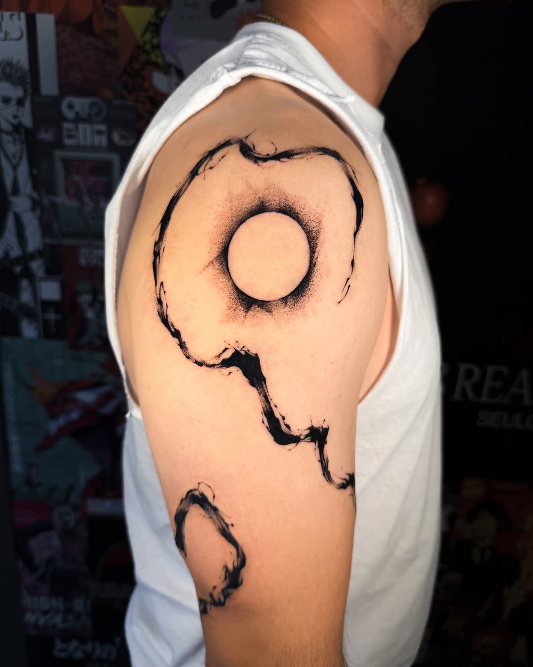 Tattoo by @wedbecutetattooed — blackwork, illustrative