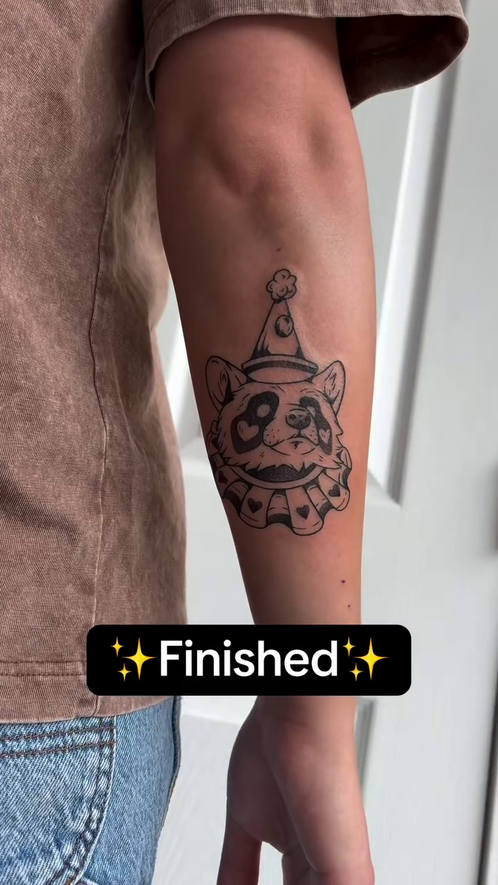 Tattoo by @saber_tooth_tattoo โ blackwork