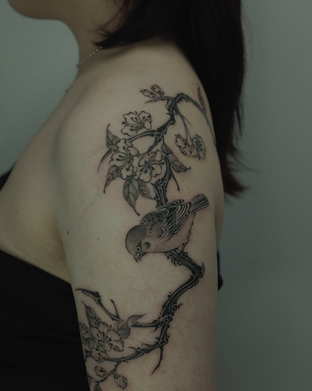Tattoo by @xiaolun_tatt — japanese_irezumi, black_and_grey