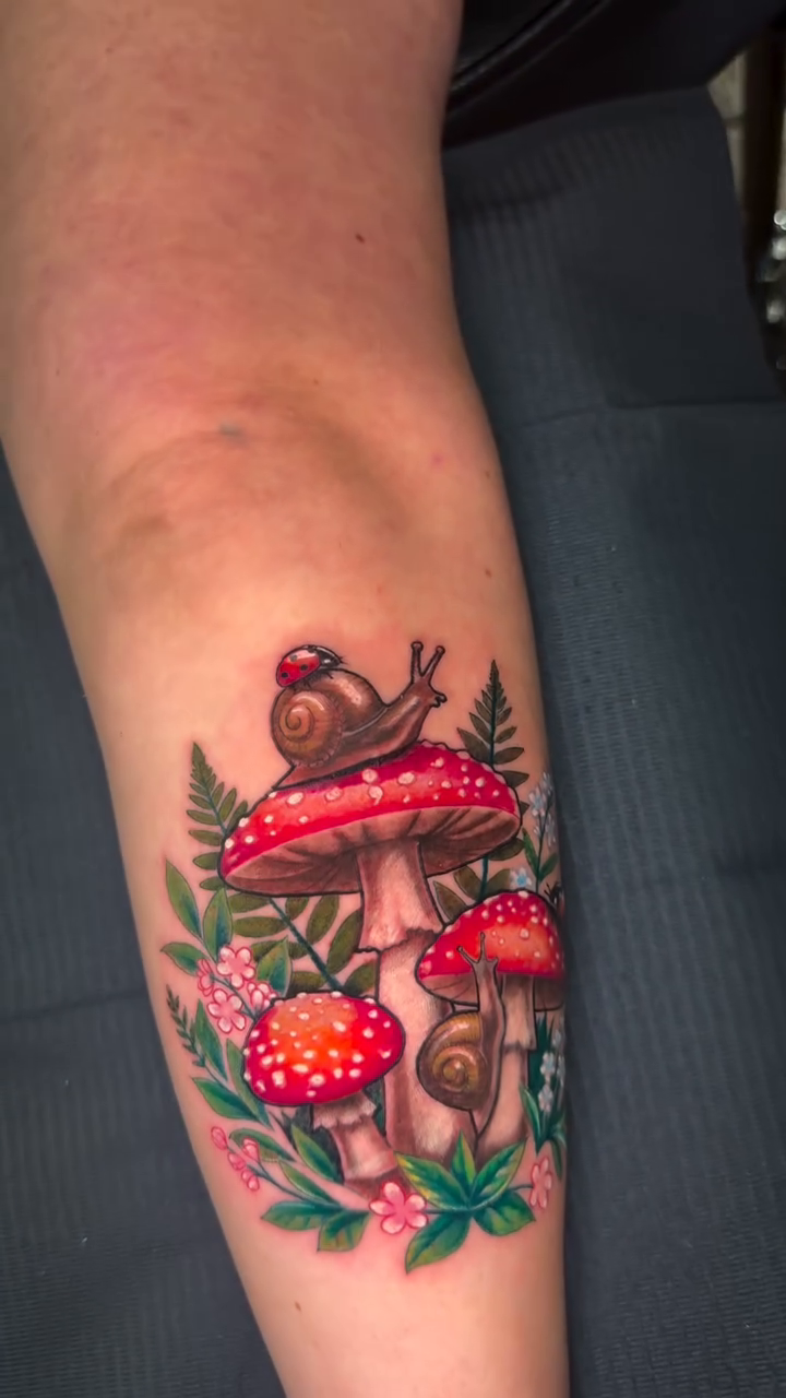 Tattoo by @villionairetattoos — neo_traditional, realism
