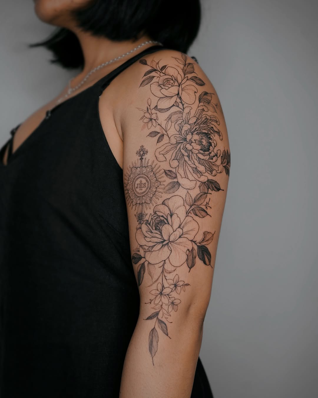 Tattoo by @yeonji_heart โ illustrative, black_and_grey