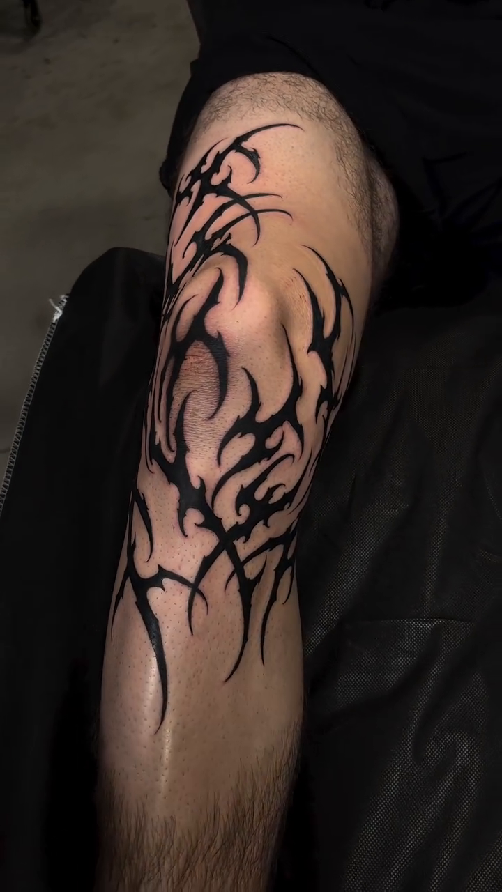 Tattoo by @sofiarosetattoos — tribal