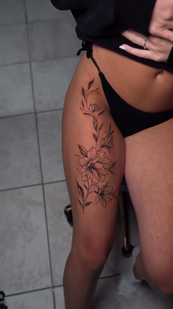 Tattoo by @tatu.habibi โ fine_line