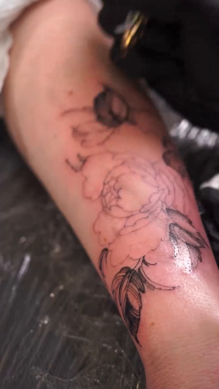 Tattoo by @ami.tattoo — fine_line, realism