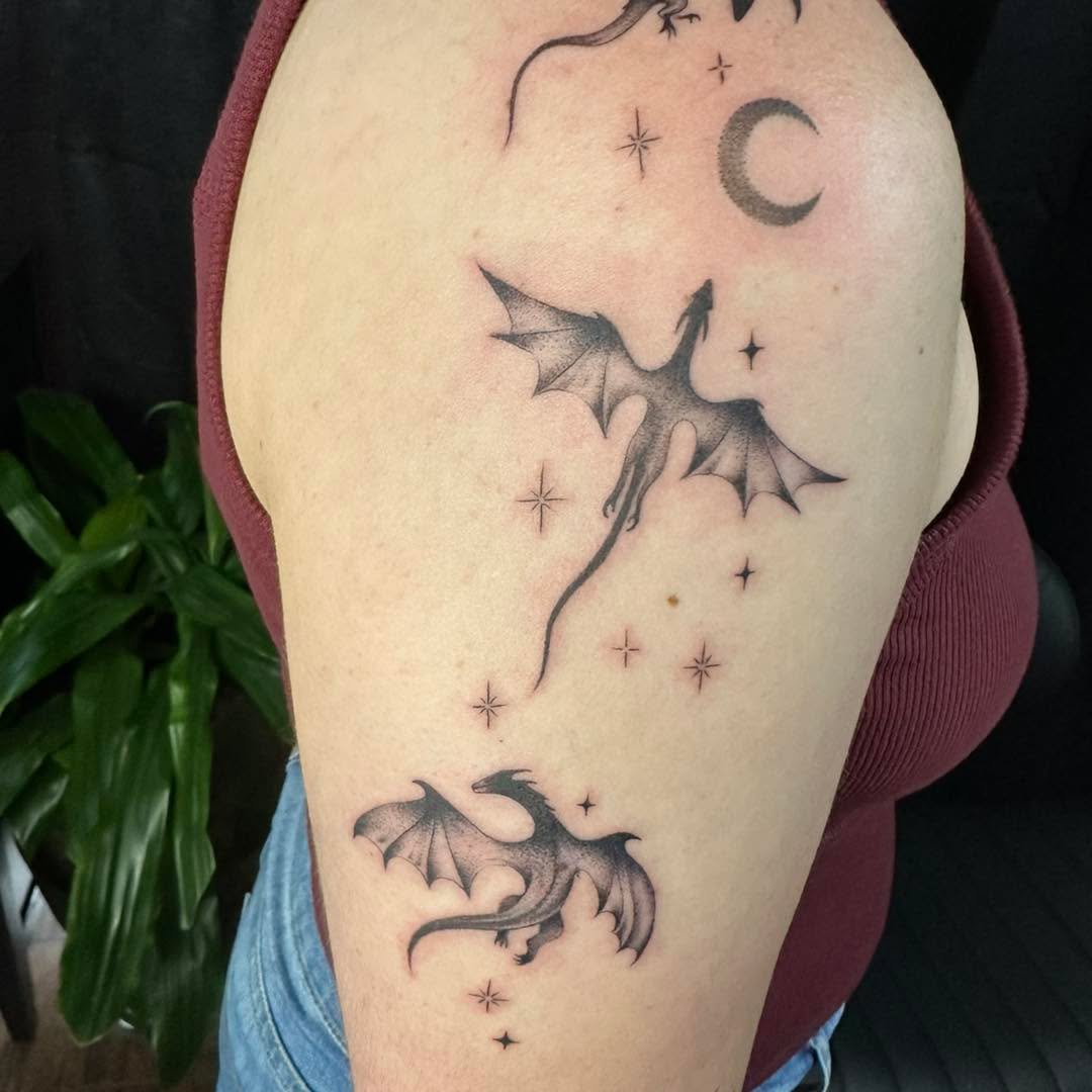 Tattoo by @sarahsmiletattoo โ illustrative, fine_line