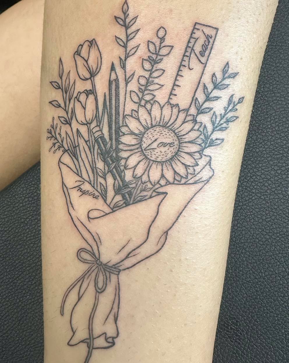 Tattoo by @sarahsmiletattoo โ illustrative, fine_line